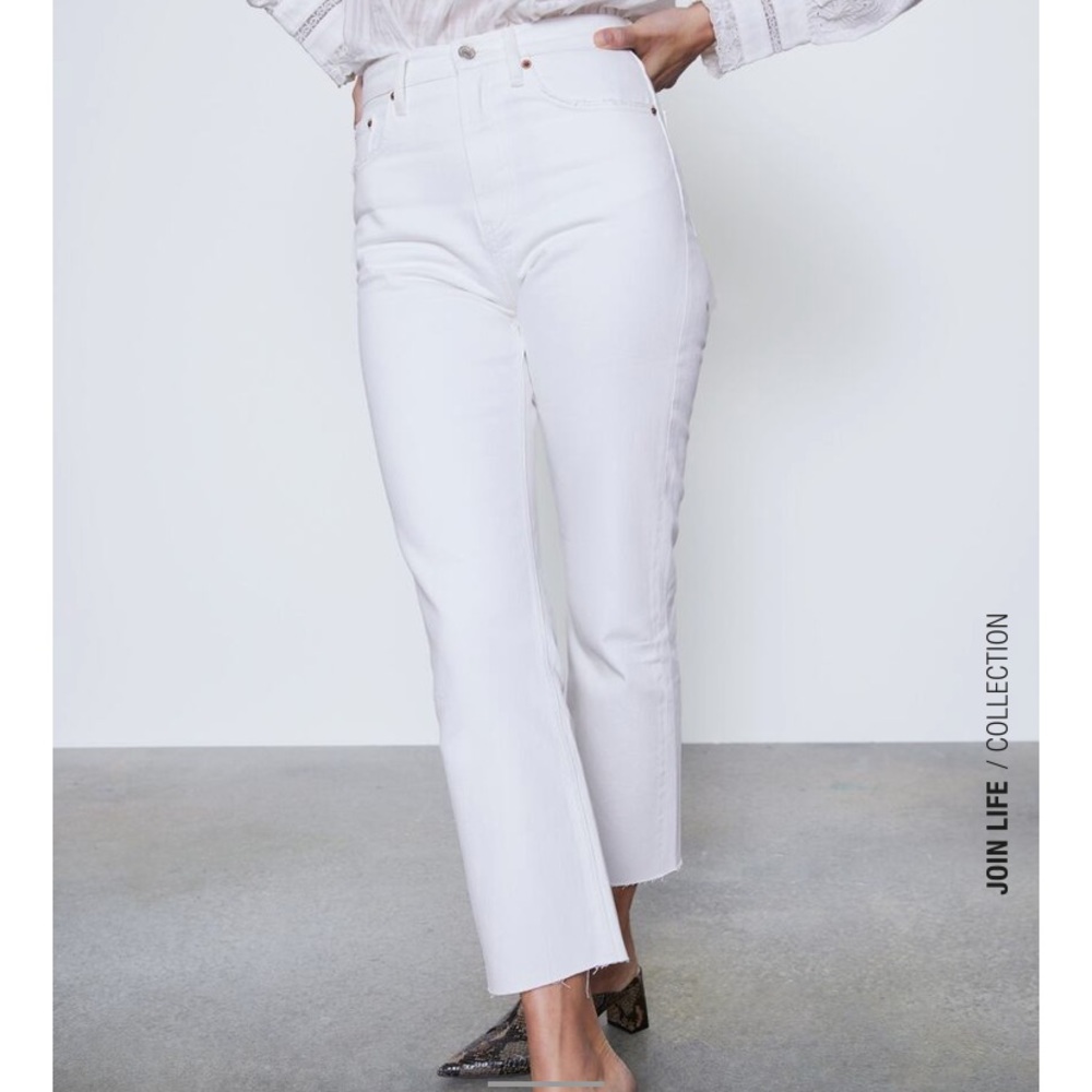 Zara High Rise Slim fit Straight Leg Jeans